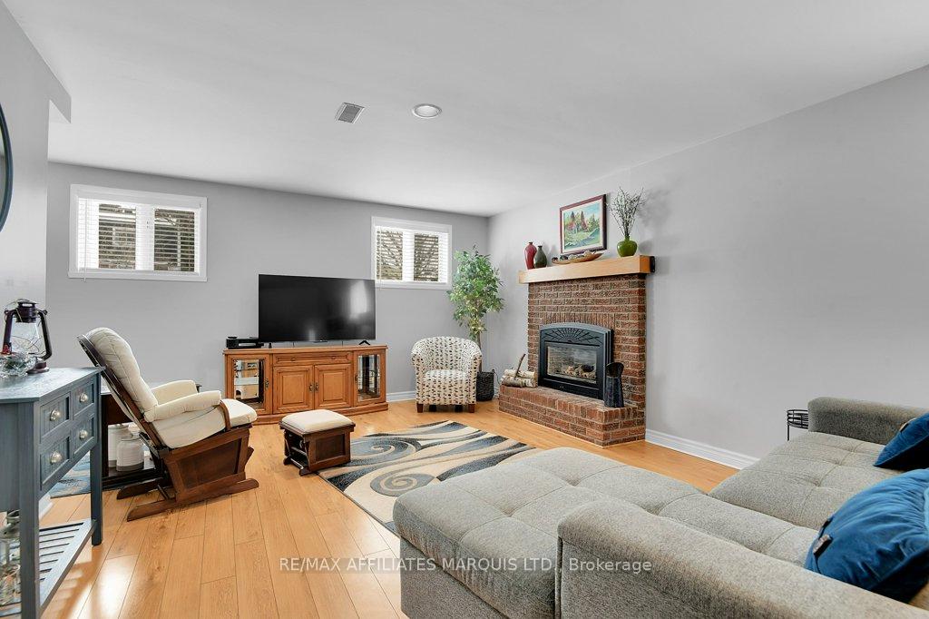 Photo 14 of 277 Meadowvale Crescent, Cornwall — HOMEH