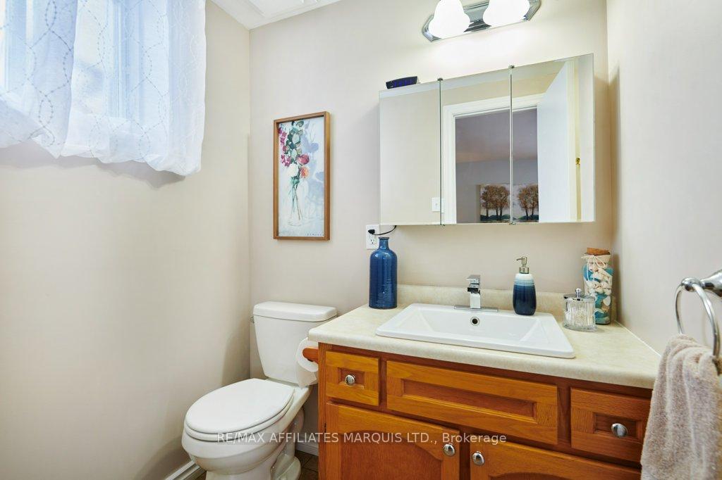 Photo 18 of 277 Meadowvale Crescent, Cornwall — HOMEH