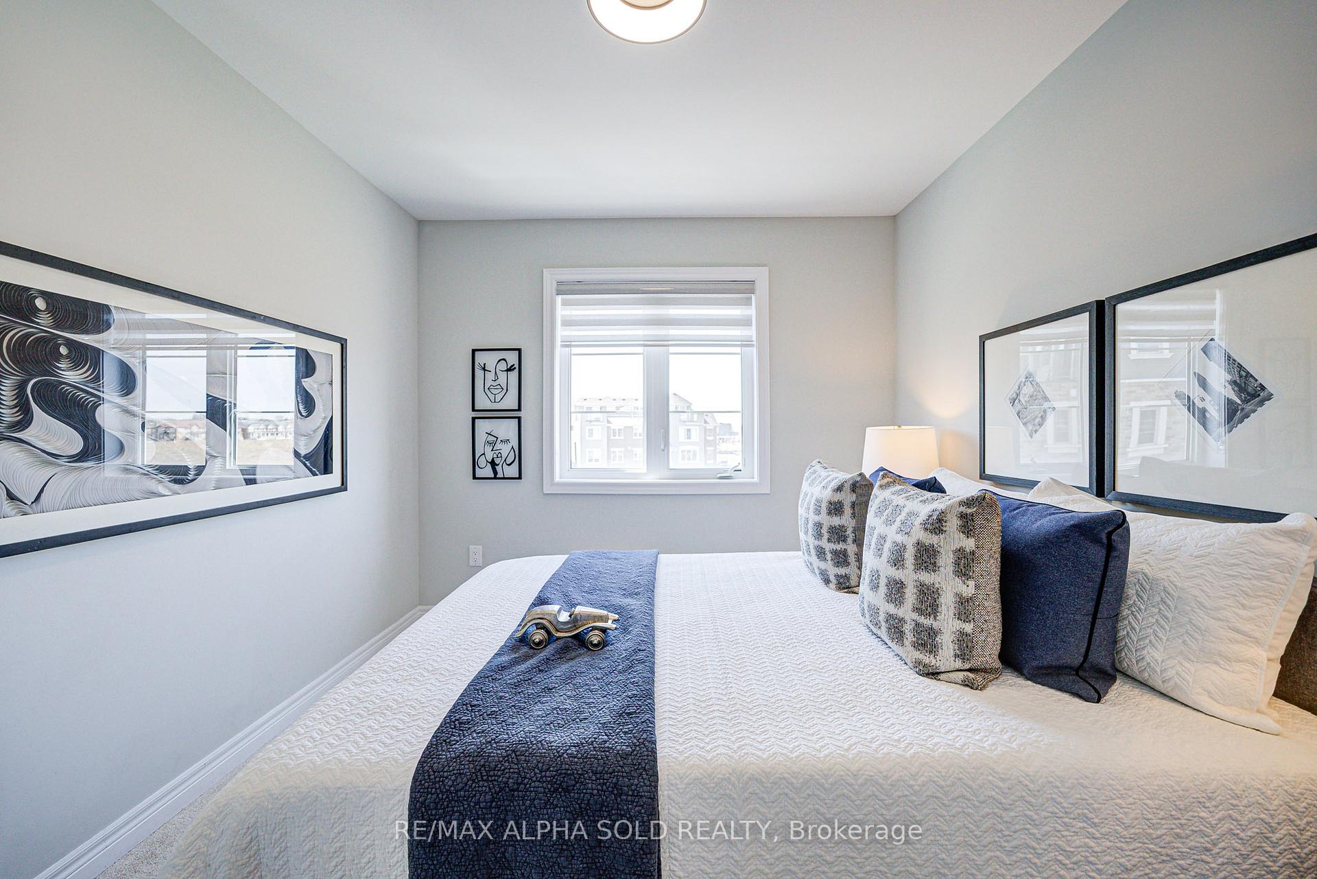Photo 4 of 132 Cornell Centre Boulevard, Markham, Cornell — HOMEH