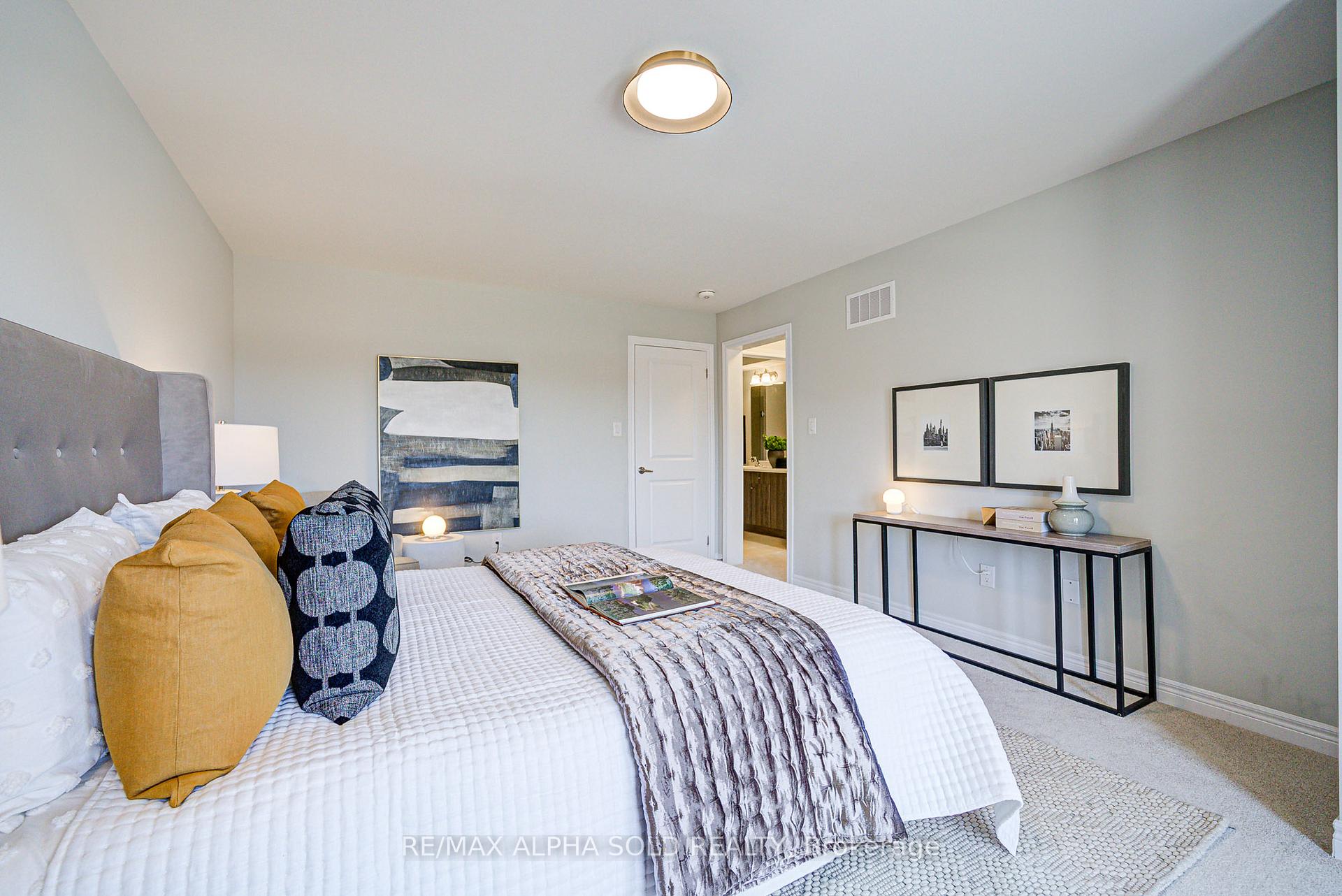 Photo 43 of 132 Cornell Centre Boulevard, Markham, Cornell — HOMEH
