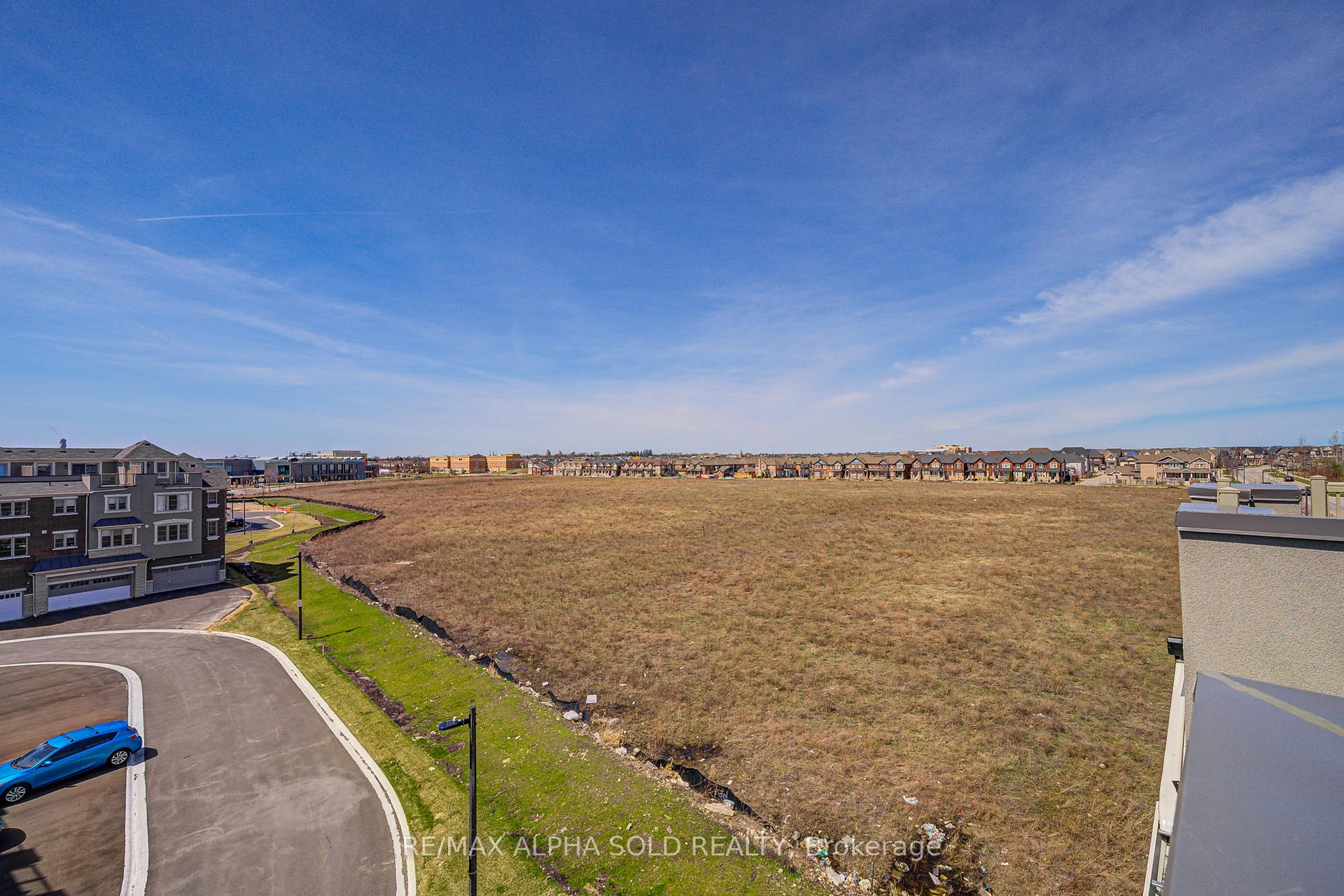 Photo 35 of 132 Cornell Centre Boulevard, Markham, Cornell — HOMEH