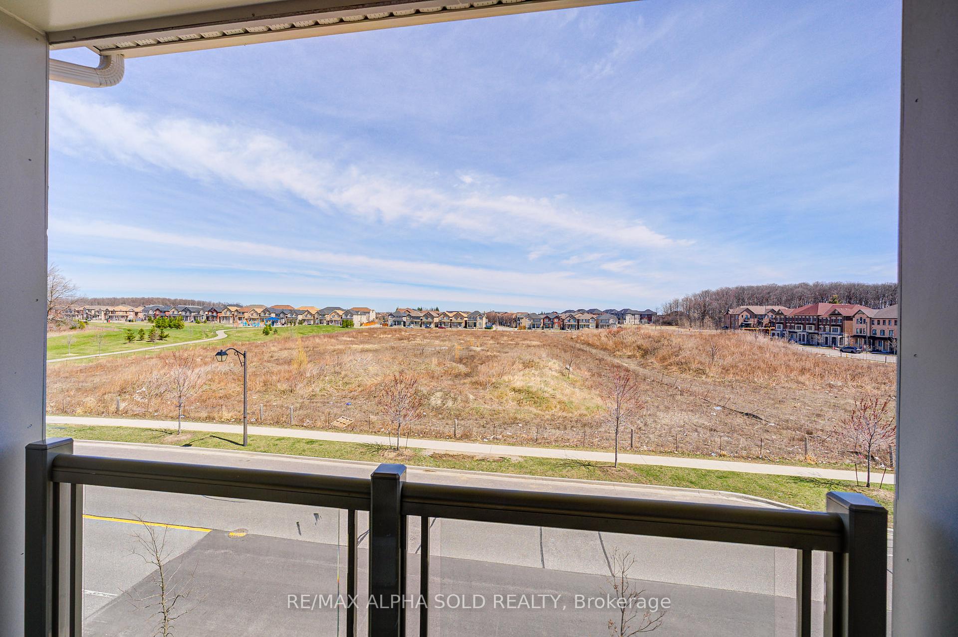 Photo 31 of 132 Cornell Centre Boulevard, Markham, Cornell — HOMEH