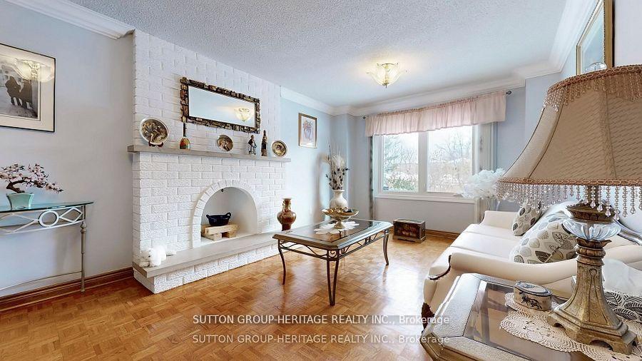 Photo 8 of 25 Jimston Drive, Markham, Milliken Mills East — HOMEH