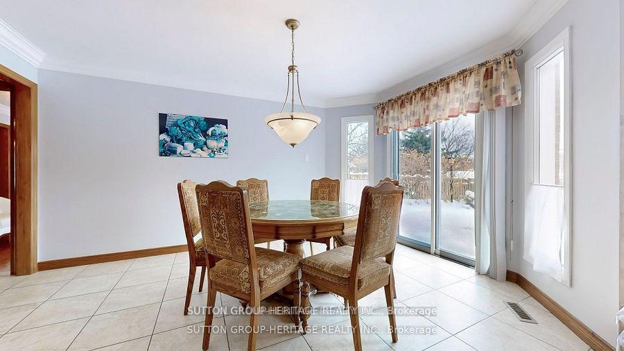 Photo 14 of 25 Jimston Drive, Markham, Milliken Mills East — HOMEH