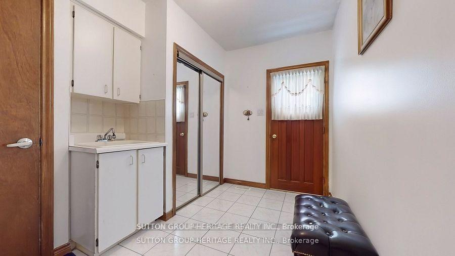 Photo 16 of 25 Jimston Drive, Markham, Milliken Mills East — HOMEH