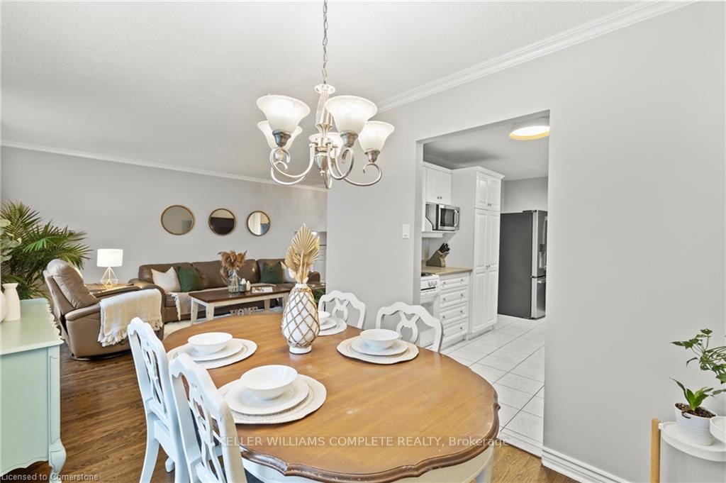 Photo 8 of 38 Brett Court, Hamilton, Eastmount — HOMEH