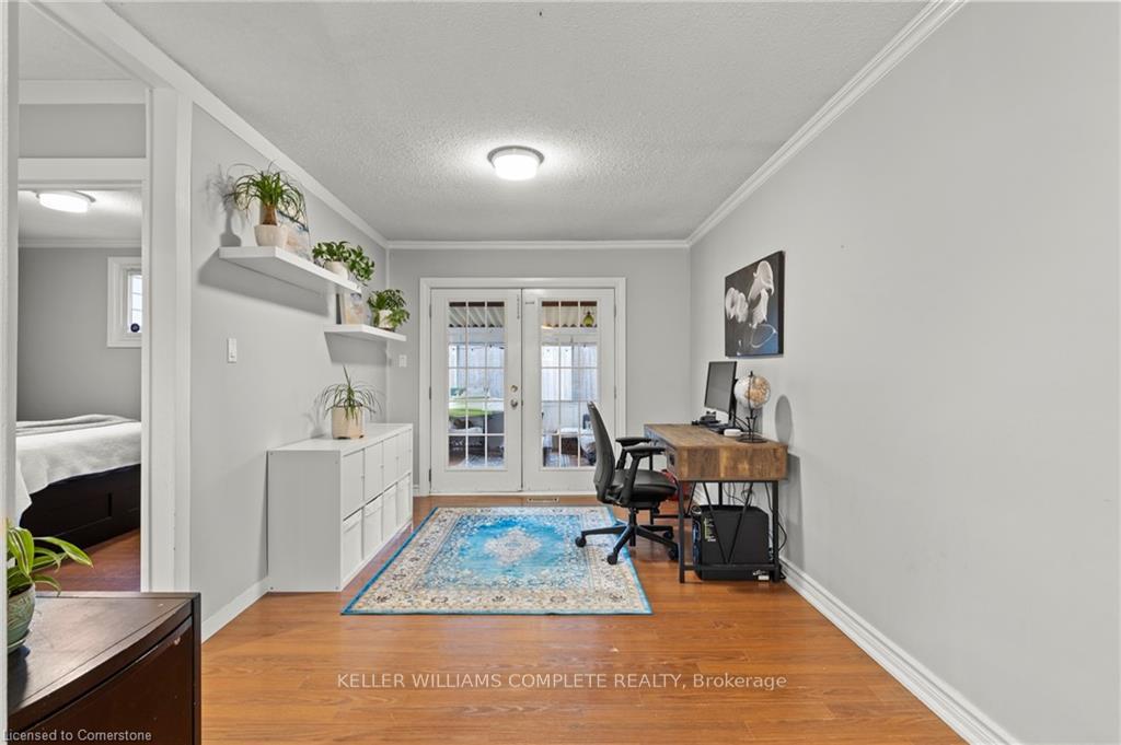 Photo 12 of 38 Brett Court, Hamilton, Eastmount — HOMEH