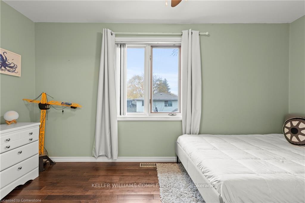 Photo 21 of 38 Brett Court, Hamilton, Eastmount — HOMEH