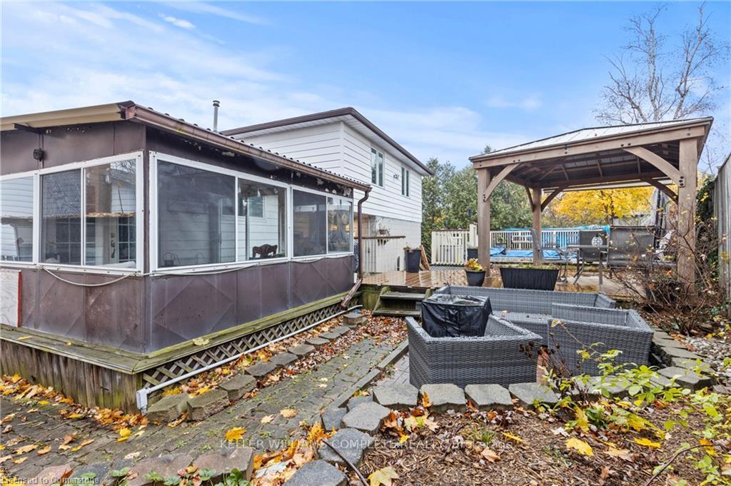 Photo 31 of 38 Brett Court, Hamilton, Eastmount — HOMEH