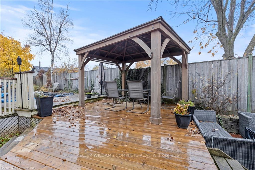 Photo 40 of 38 Brett Court, Hamilton, Eastmount — HOMEH