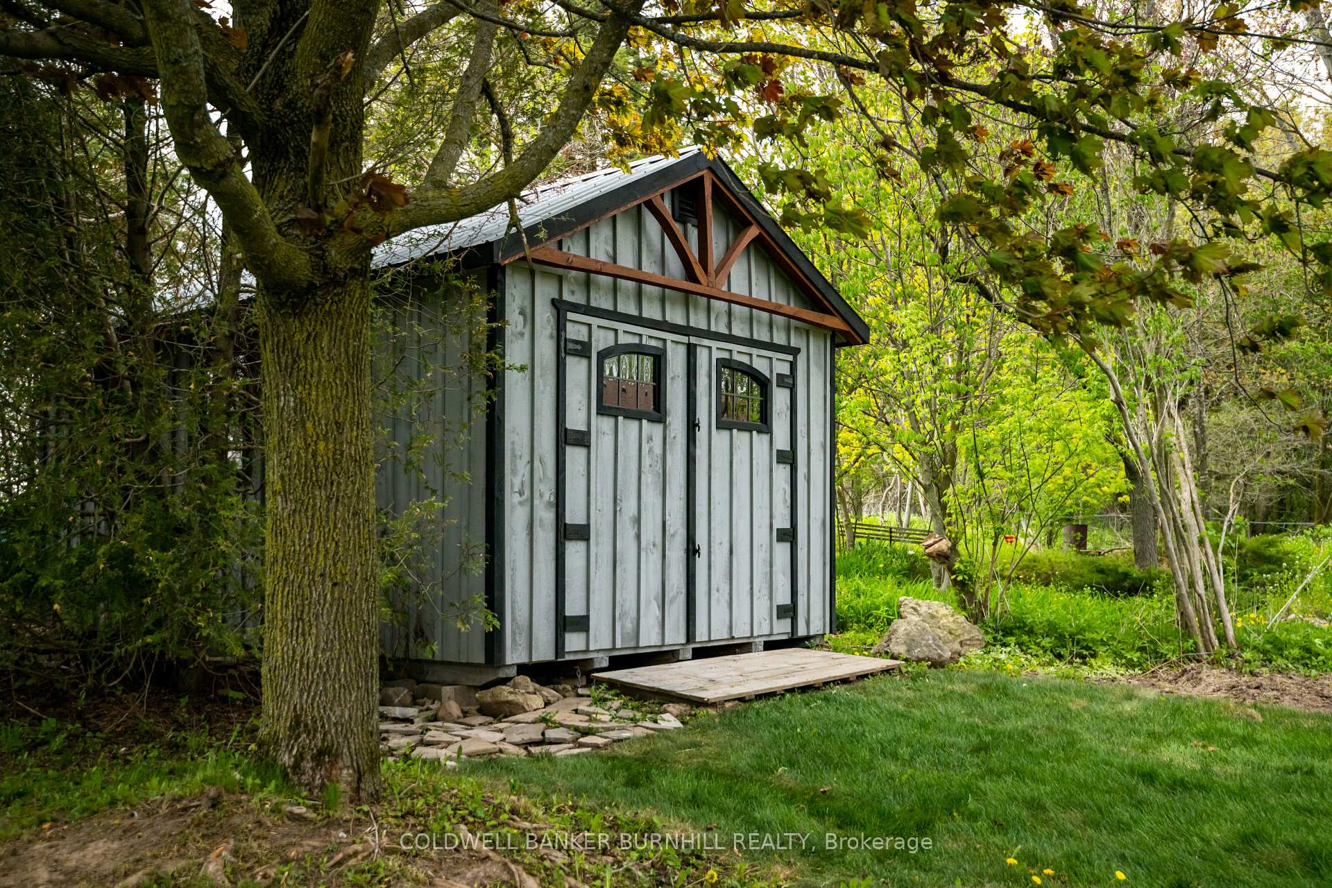 Photo 49 of 9 Mill Street, Amaranth, Rural Amaranth — HOMEH
