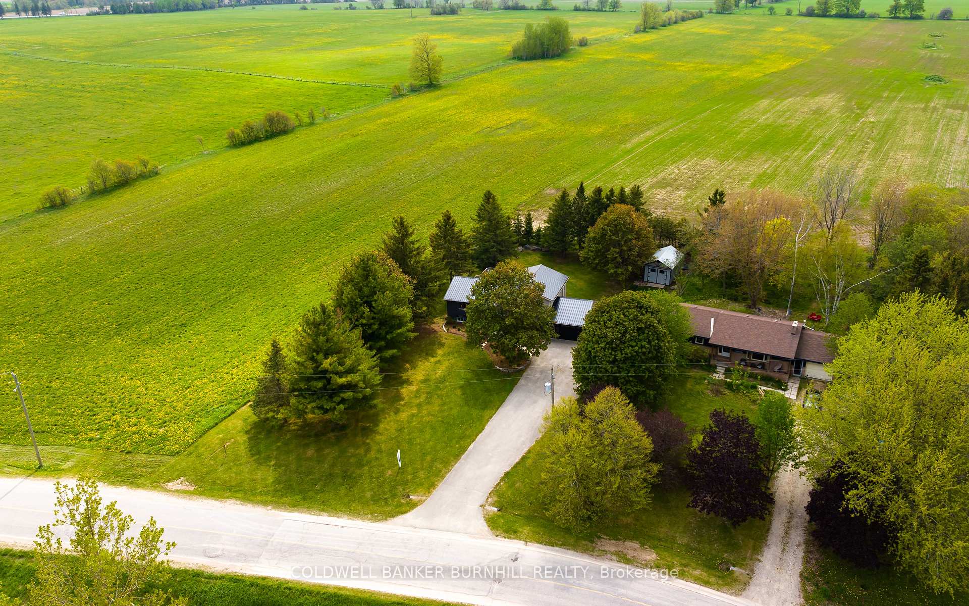 Photo 48 of 9 Mill Street, Amaranth, Rural Amaranth — HOMEH
