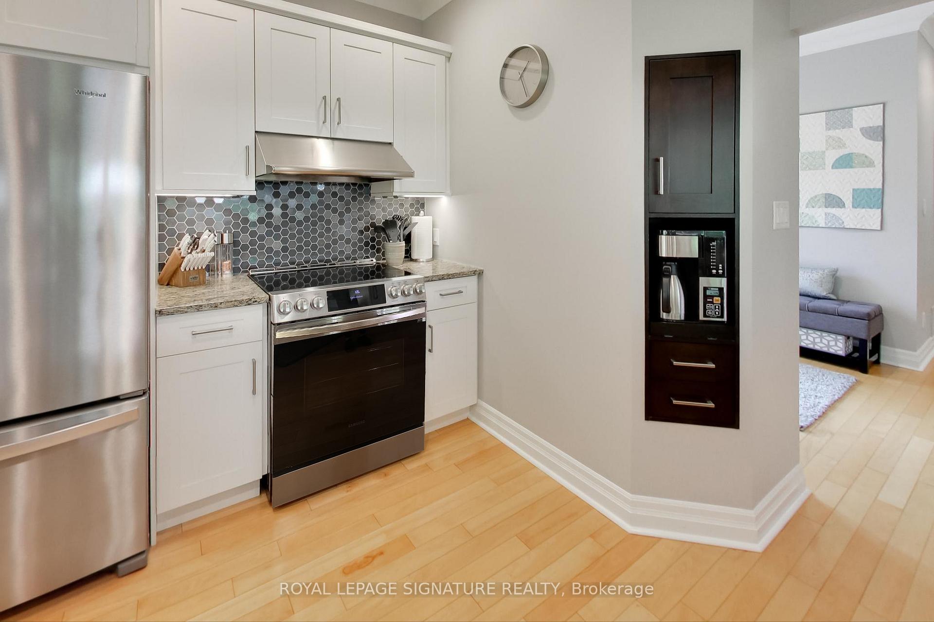 Photo 17 of 10 Willow Bay Drive, Springwater, Midhurst — HOMEH
