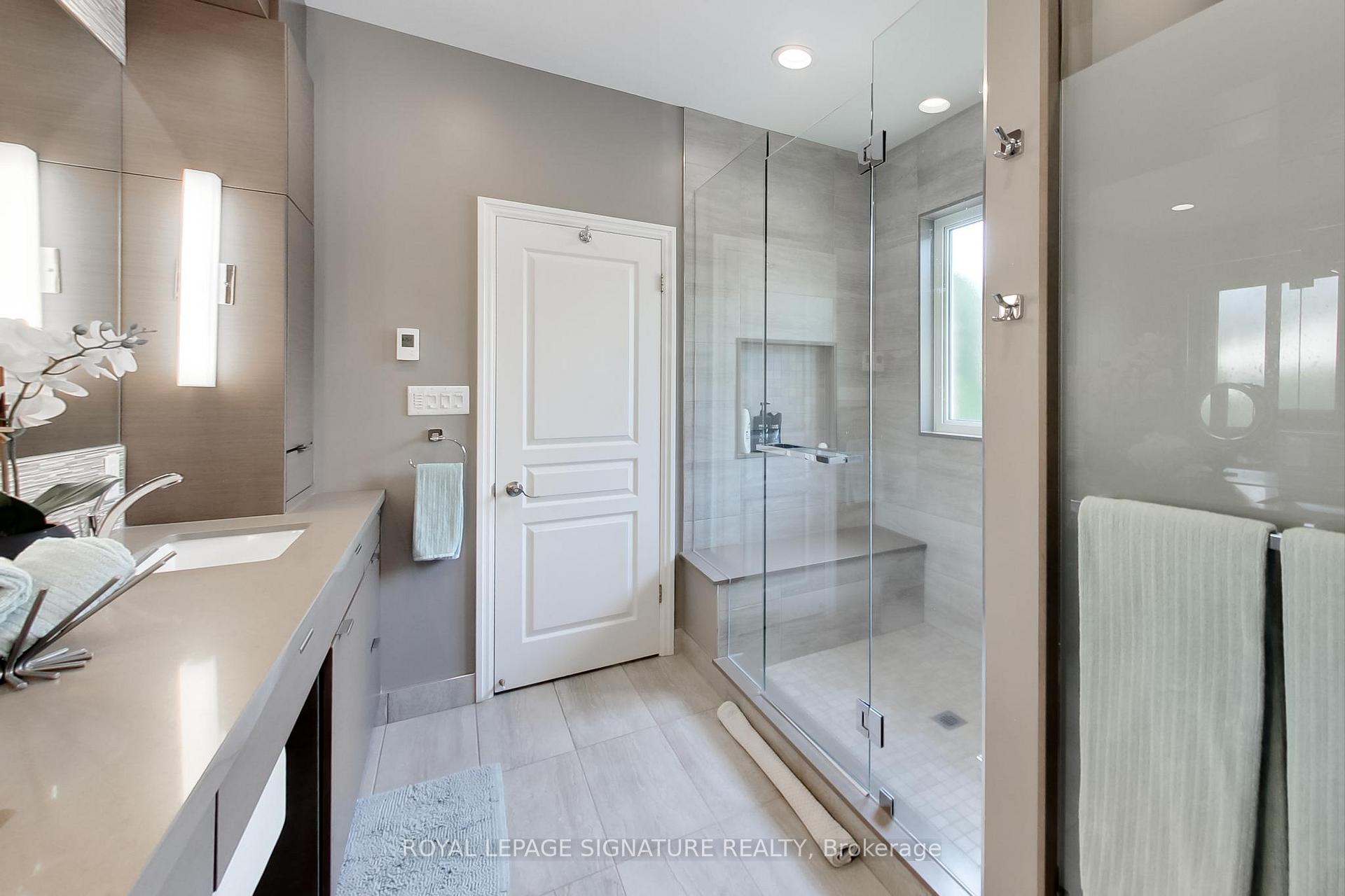 Photo 13 of 10 Willow Bay Drive, Springwater, Midhurst — HOMEH