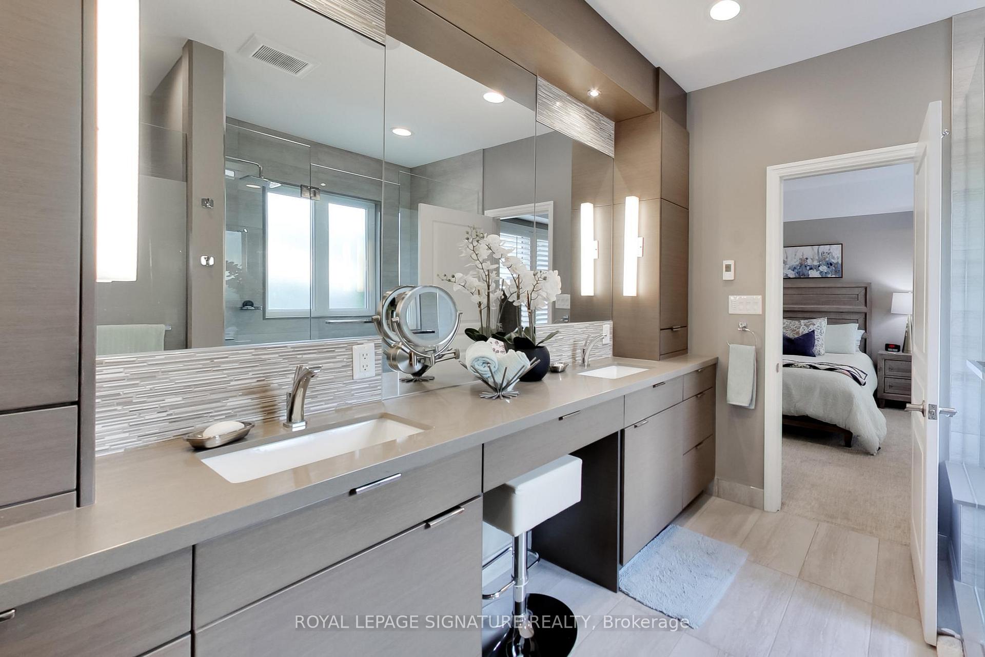 Photo 14 of 10 Willow Bay Drive, Springwater, Midhurst — HOMEH