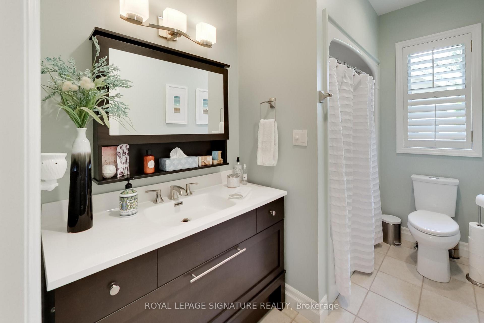 Photo 21 of 10 Willow Bay Drive, Springwater, Midhurst — HOMEH