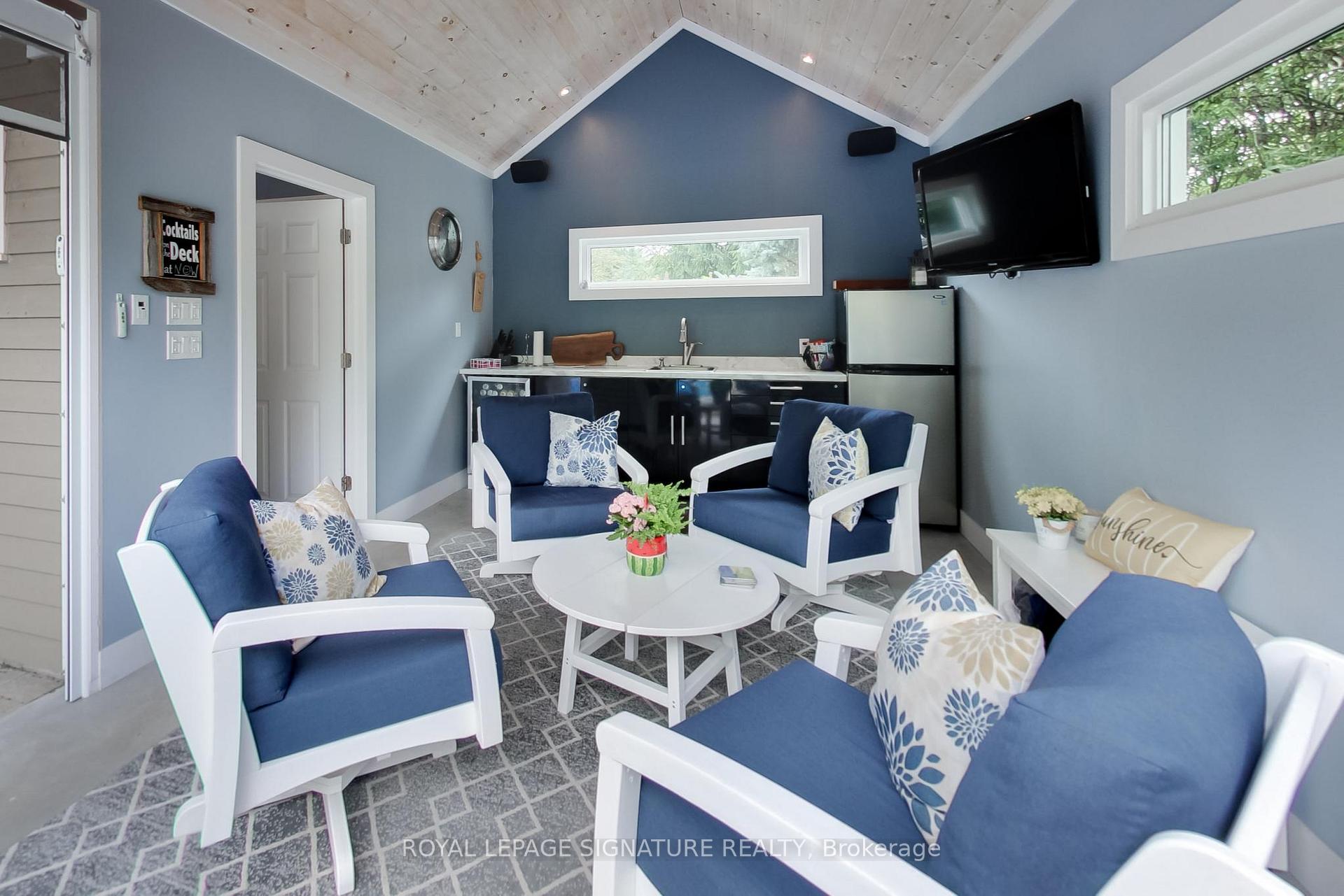 Photo 33 of 10 Willow Bay Drive, Springwater, Midhurst — HOMEH