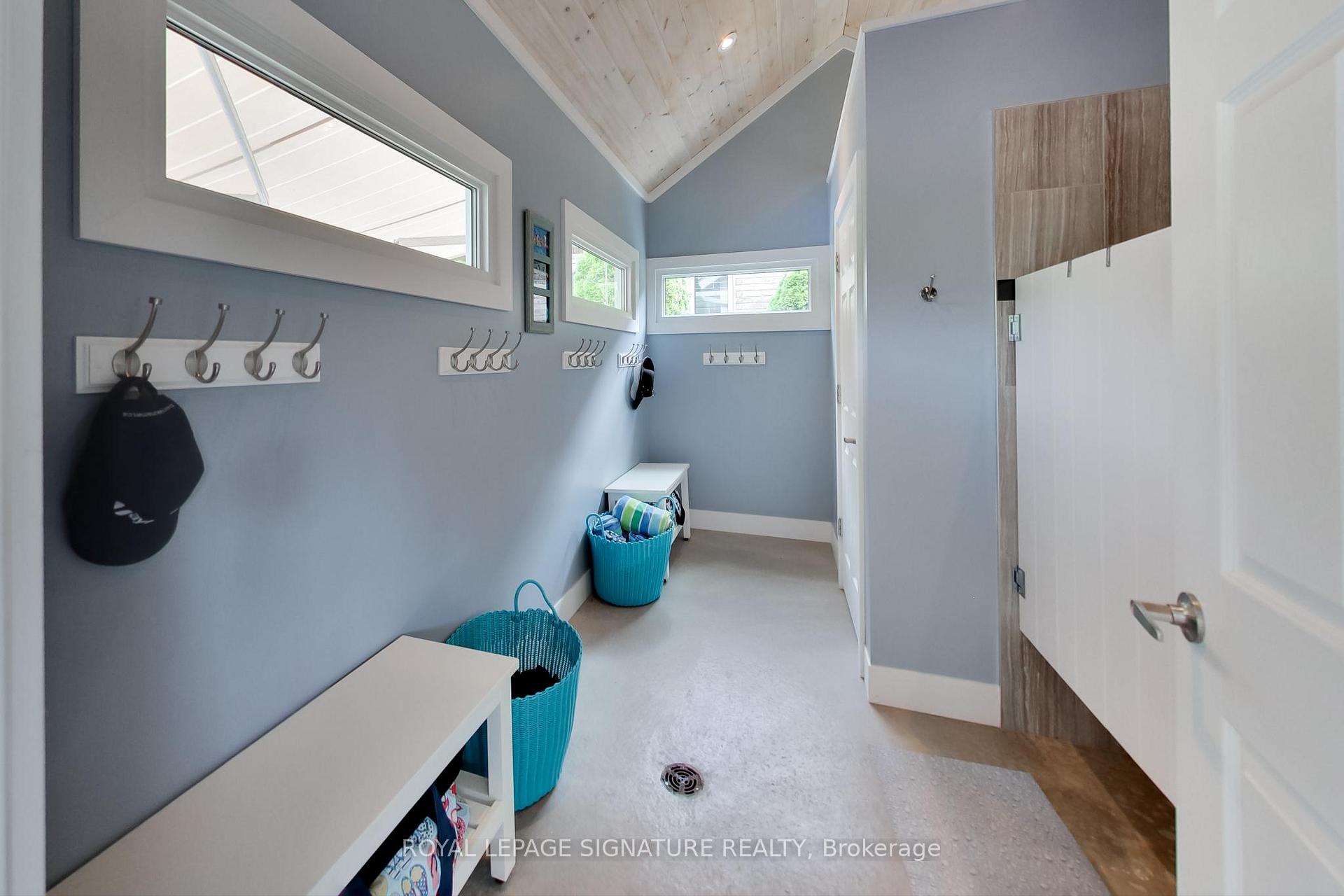 Photo 31 of 10 Willow Bay Drive, Springwater, Midhurst — HOMEH