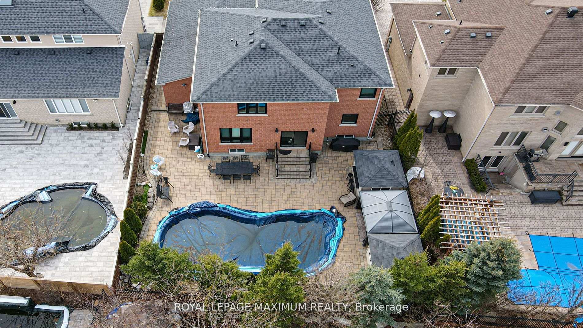 Photo 10 of 222 Kimber Crescent, Vaughan, East Woodbridge — HOMEH