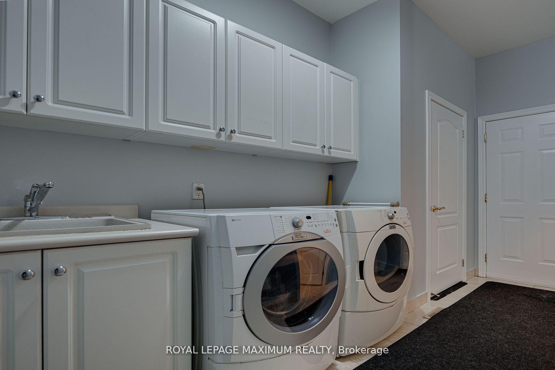 Photo 18 of 222 Kimber Crescent, Vaughan, East Woodbridge — HOMEH
