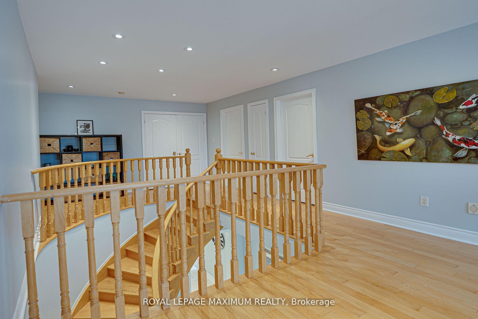 Photo 15 of 222 Kimber Crescent, Vaughan, East Woodbridge — HOMEH