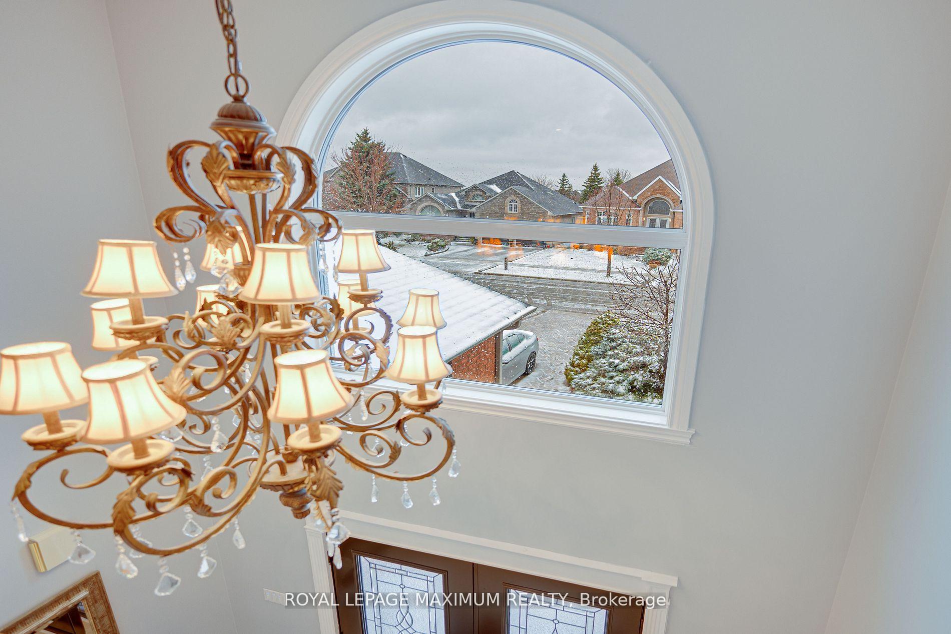 Photo 17 of 222 Kimber Crescent, Vaughan, East Woodbridge — HOMEH