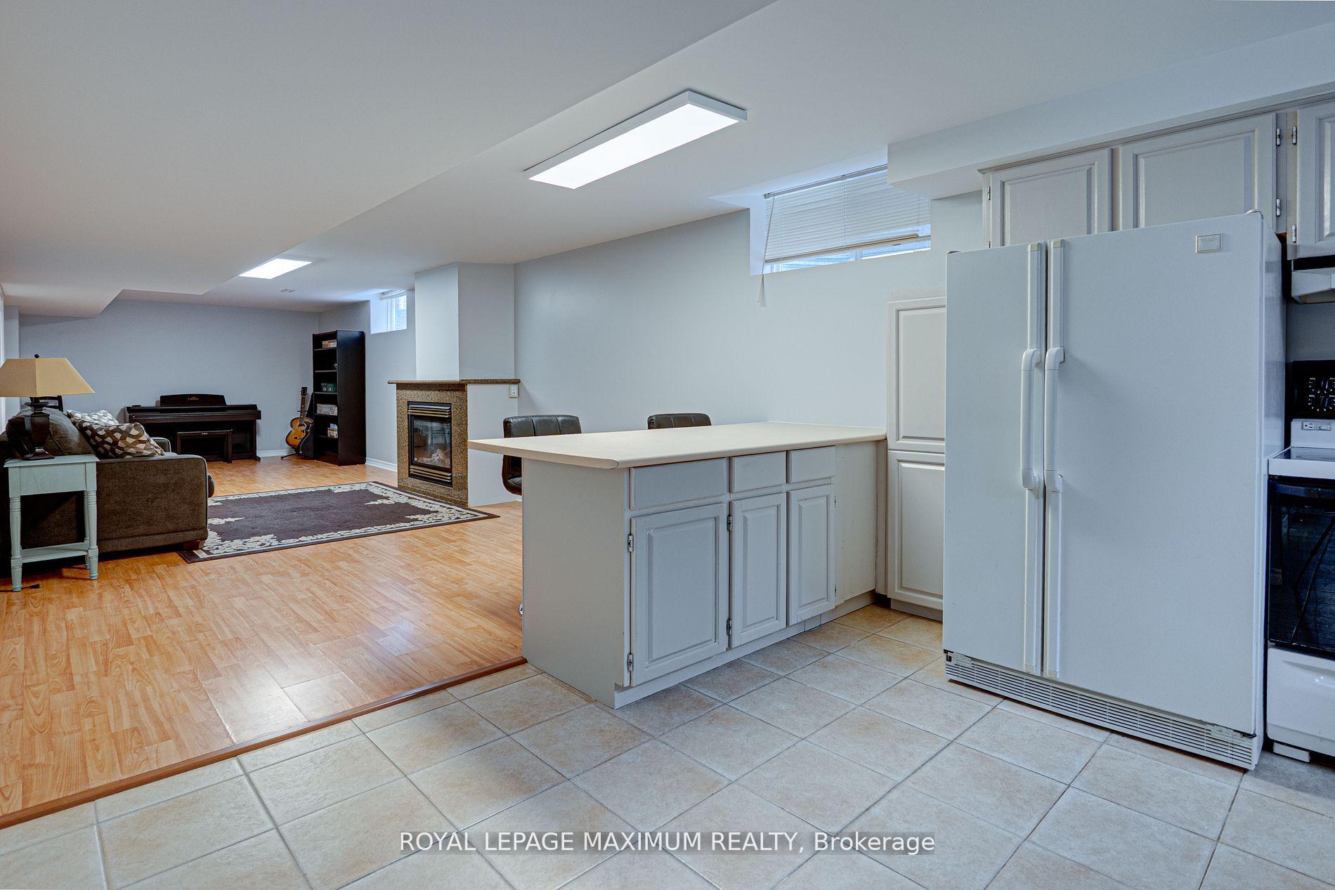 Photo 30 of 222 Kimber Crescent, Vaughan, East Woodbridge — HOMEH
