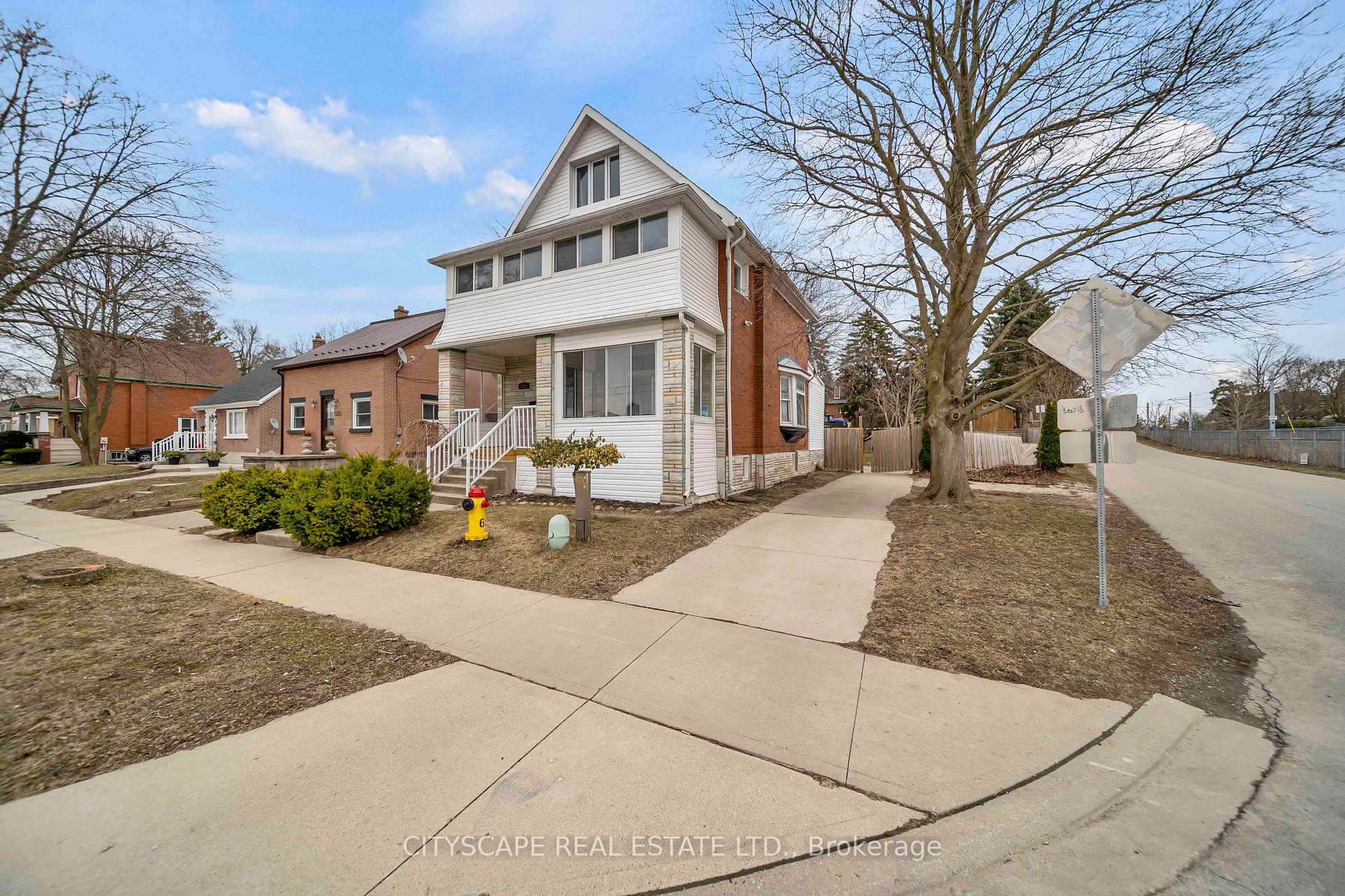 Photo 35 of 285 Borden Avenue S, Kitchener — HOMEH