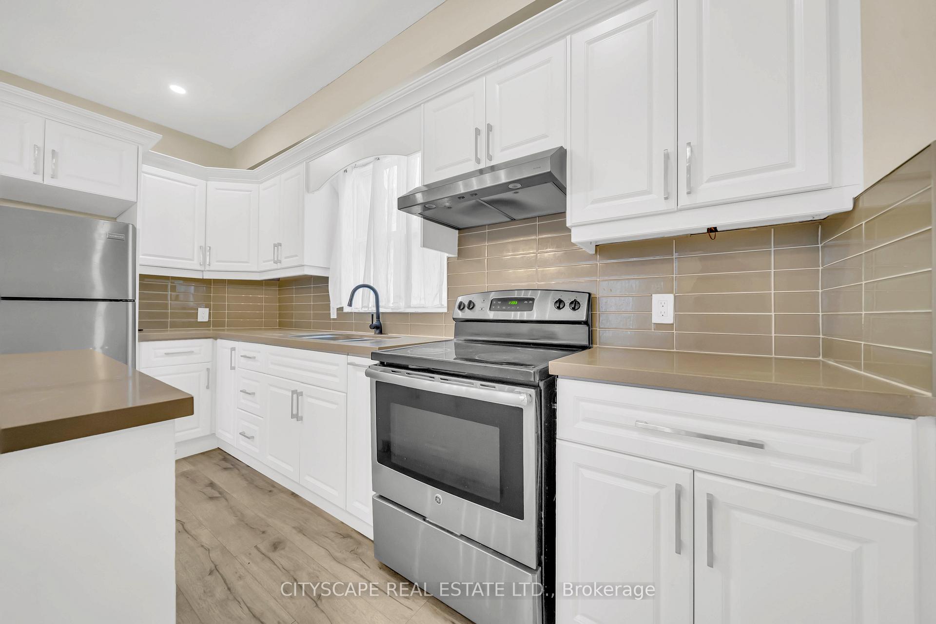 Photo 12 of 285 Borden Avenue S, Kitchener — HOMEH