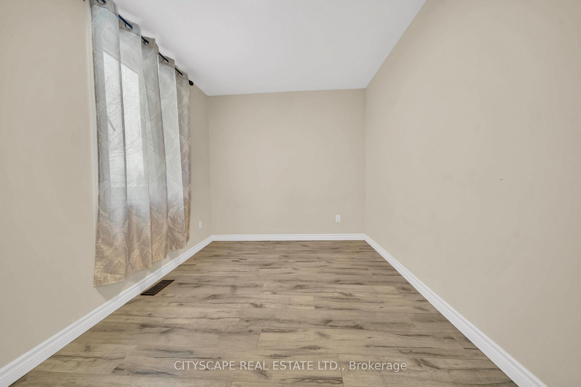 Photo 28 of 285 Borden Avenue S, Kitchener — HOMEH