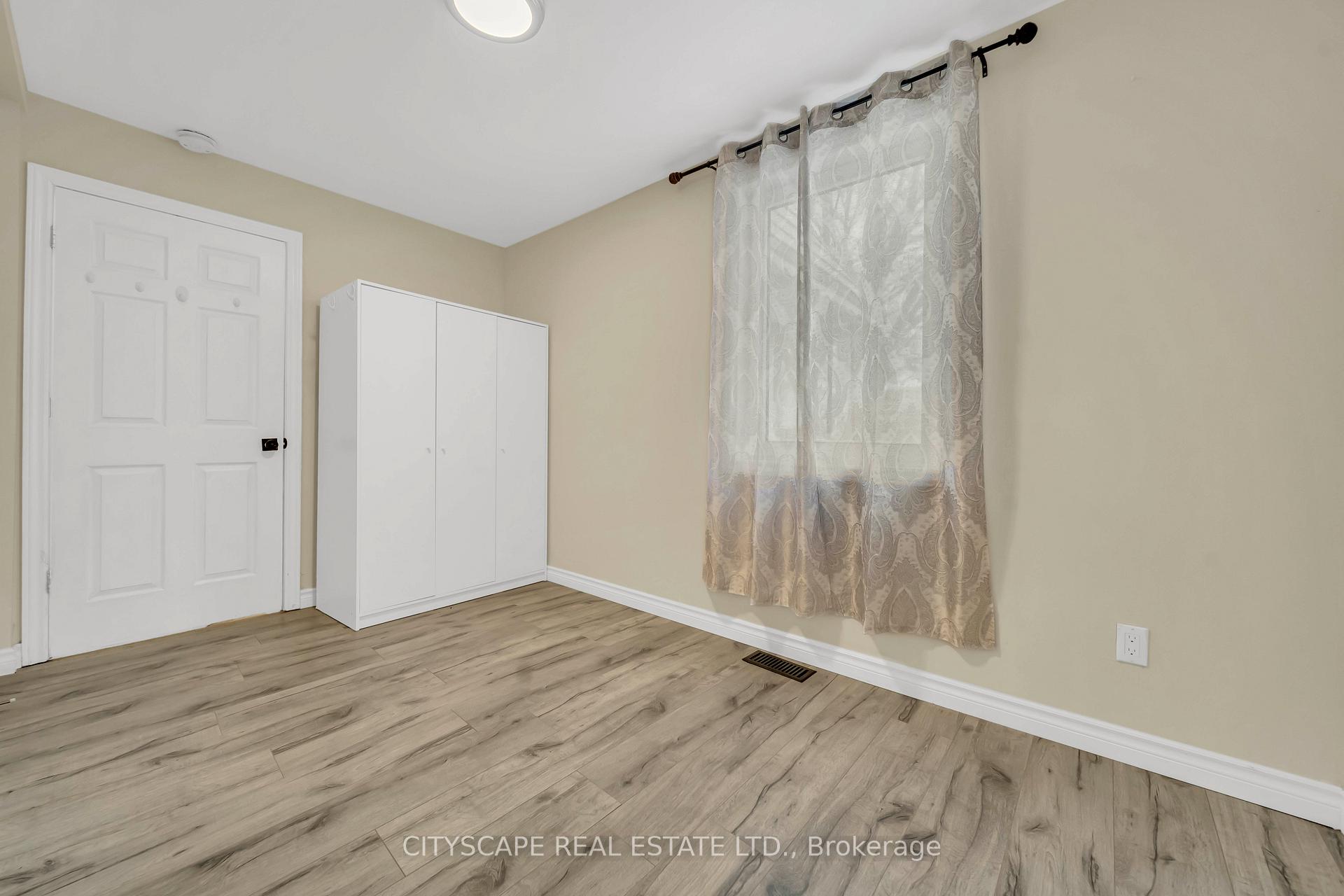 Photo 31 of 285 Borden Avenue S, Kitchener — HOMEH