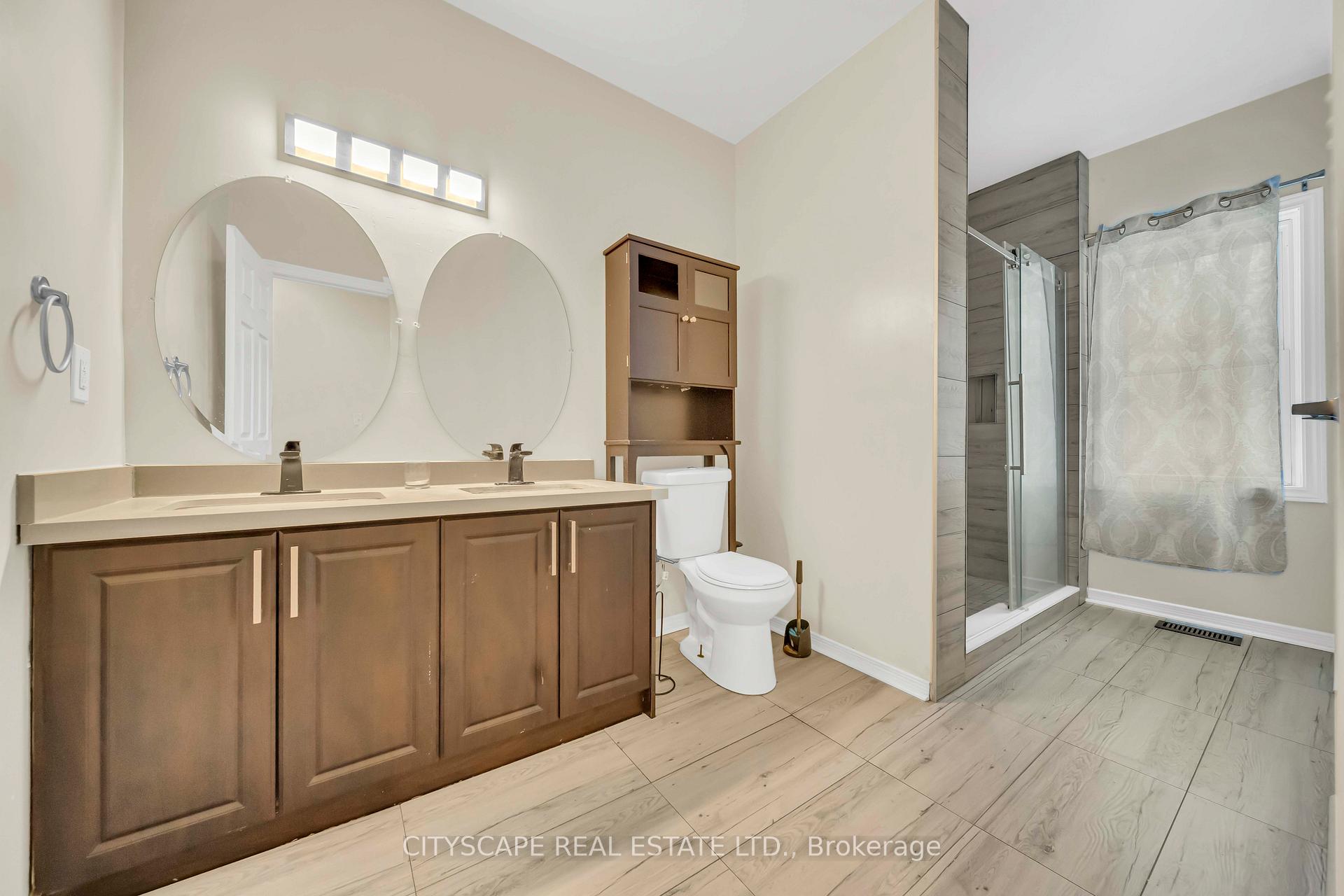 Photo 13 of 285 Borden Avenue S, Kitchener — HOMEH