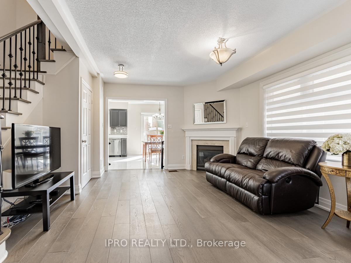 Photo 6 of 11 Carriage House Road, Caledon, Bolton East — HOMEH