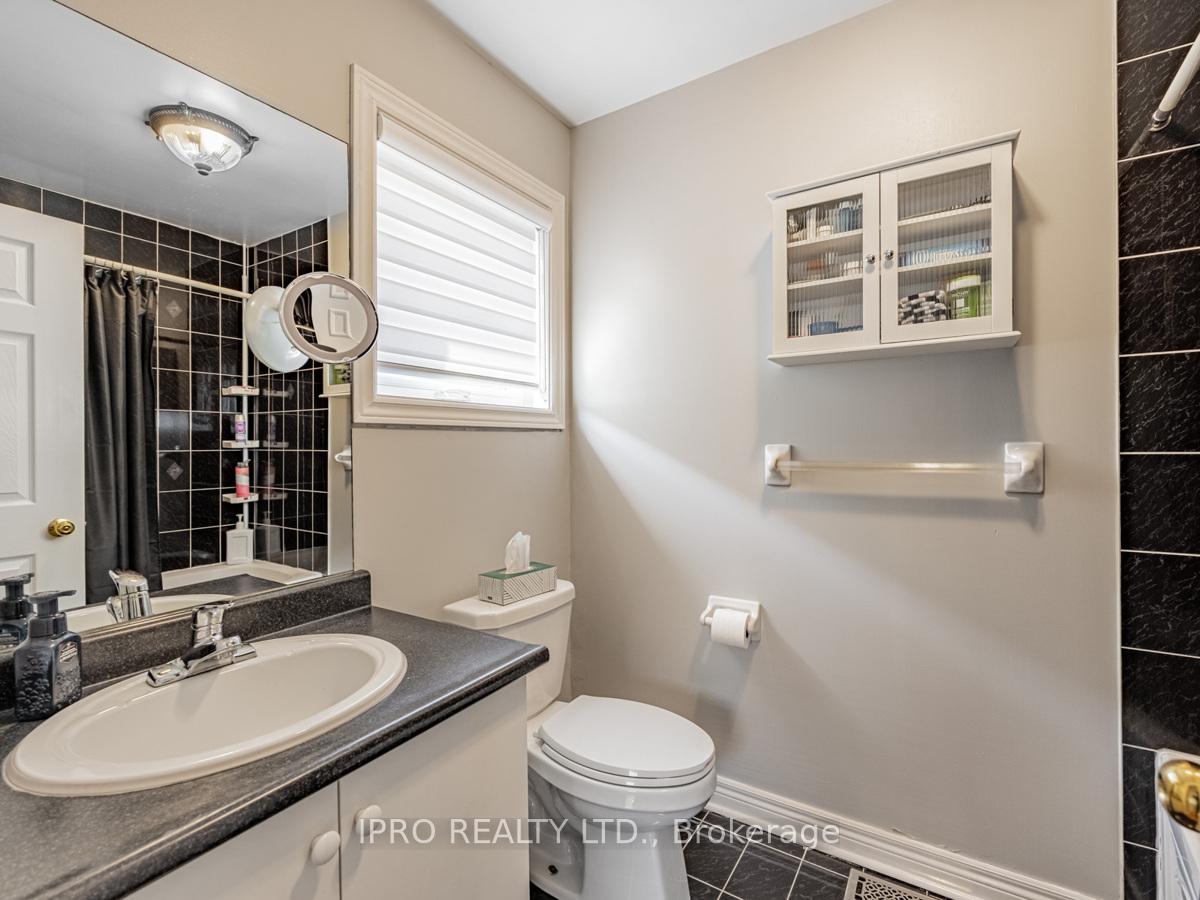 Photo 23 of 11 Carriage House Road, Caledon, Bolton East — HOMEH