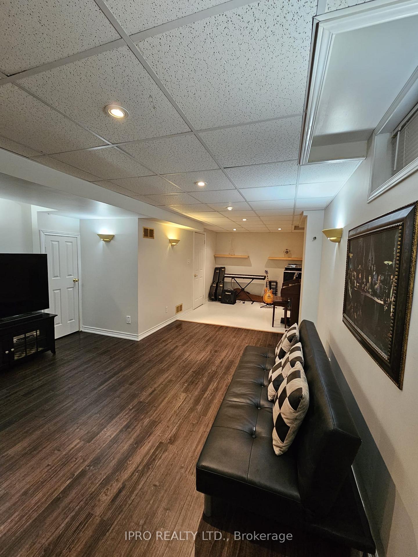Photo 27 of 11 Carriage House Road, Caledon, Bolton East — HOMEH