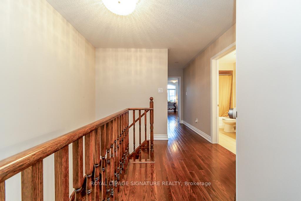 Photo 20 of 15 Overlander Way, Vaughan, Patterson — HOMEH