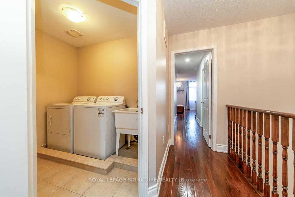 Photo 32 of 15 Overlander Way, Vaughan, Patterson — HOMEH