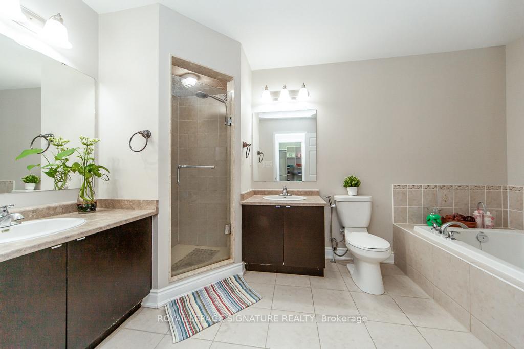 Photo 19 of 15 Overlander Way, Vaughan, Patterson — HOMEH