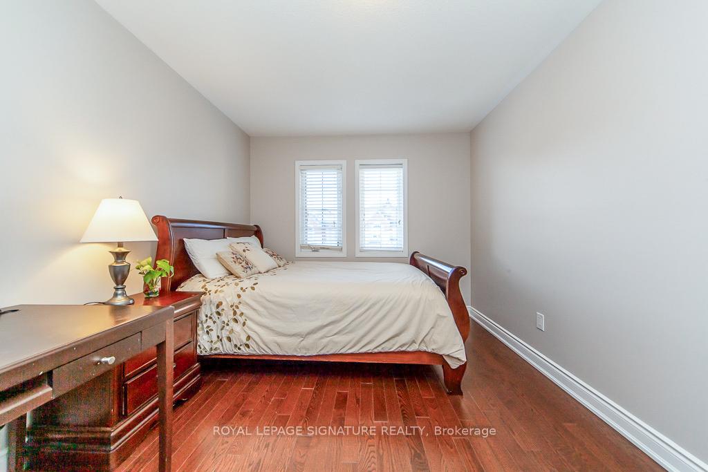 Photo 23 of 15 Overlander Way, Vaughan, Patterson — HOMEH