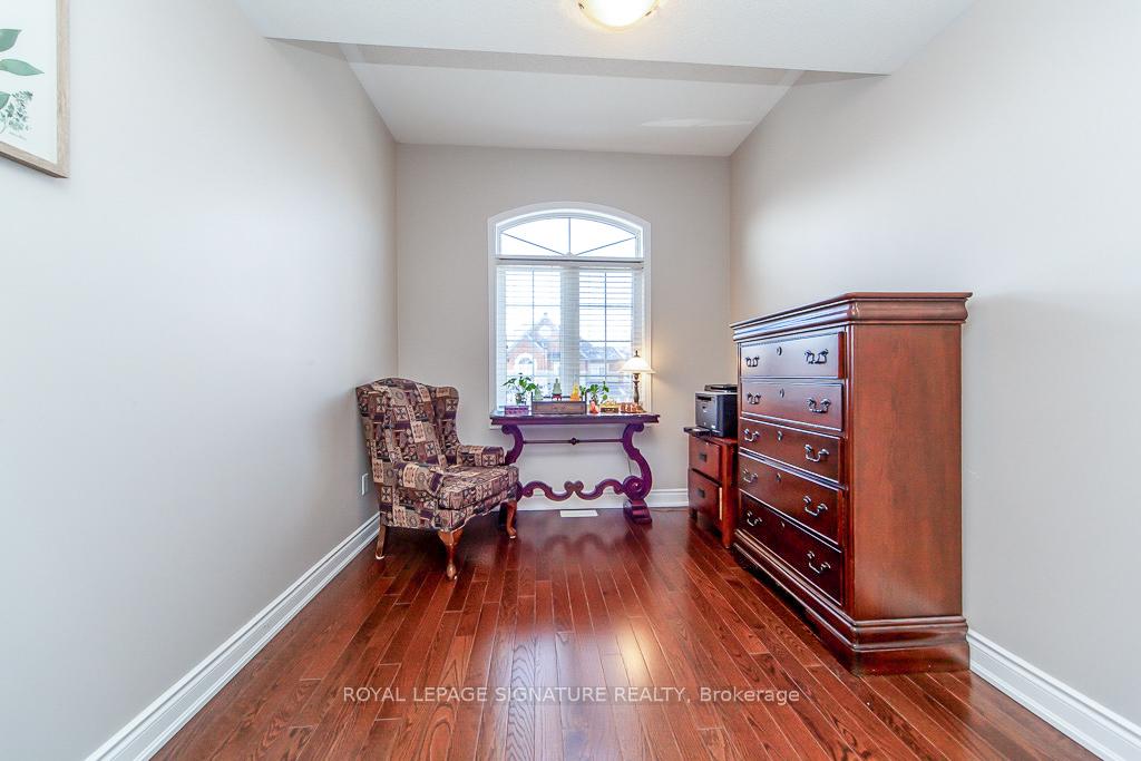 Photo 25 of 15 Overlander Way, Vaughan, Patterson — HOMEH