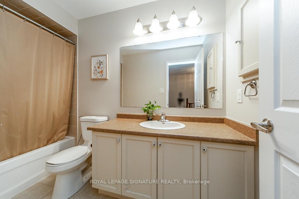 Photo 36 of 15 Overlander Way, Vaughan, Patterson — HOMEH