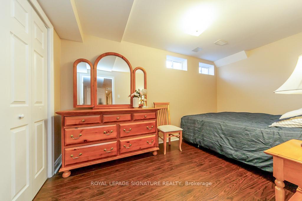 Photo 33 of 15 Overlander Way, Vaughan, Patterson — HOMEH