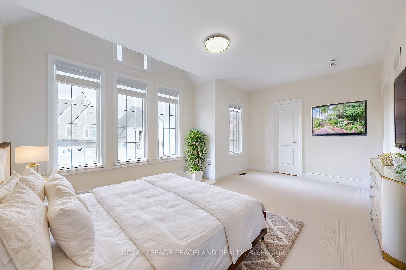 Photo 22 of 20 Rolling Green Court, Vaughan, Kleinburg — HOMEH