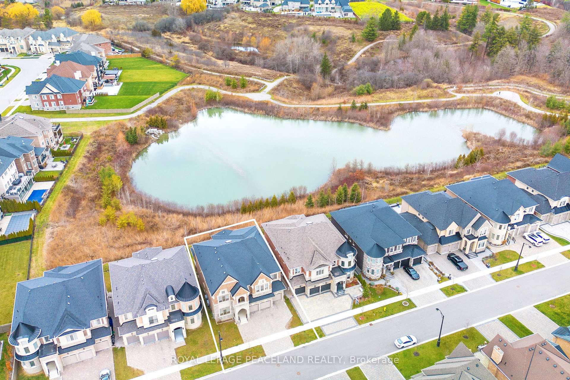 Photo 41 of 20 Rolling Green Court, Vaughan, Kleinburg — HOMEH