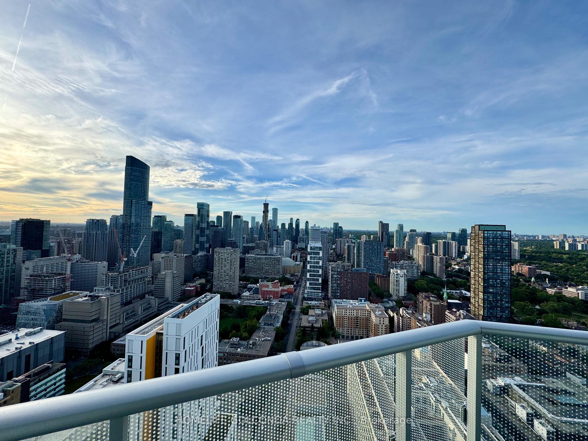 Photo 2 of Unit 4703, 100 Dalhousie Street, Toronto, Church-Yonge Corridor — HOMEH