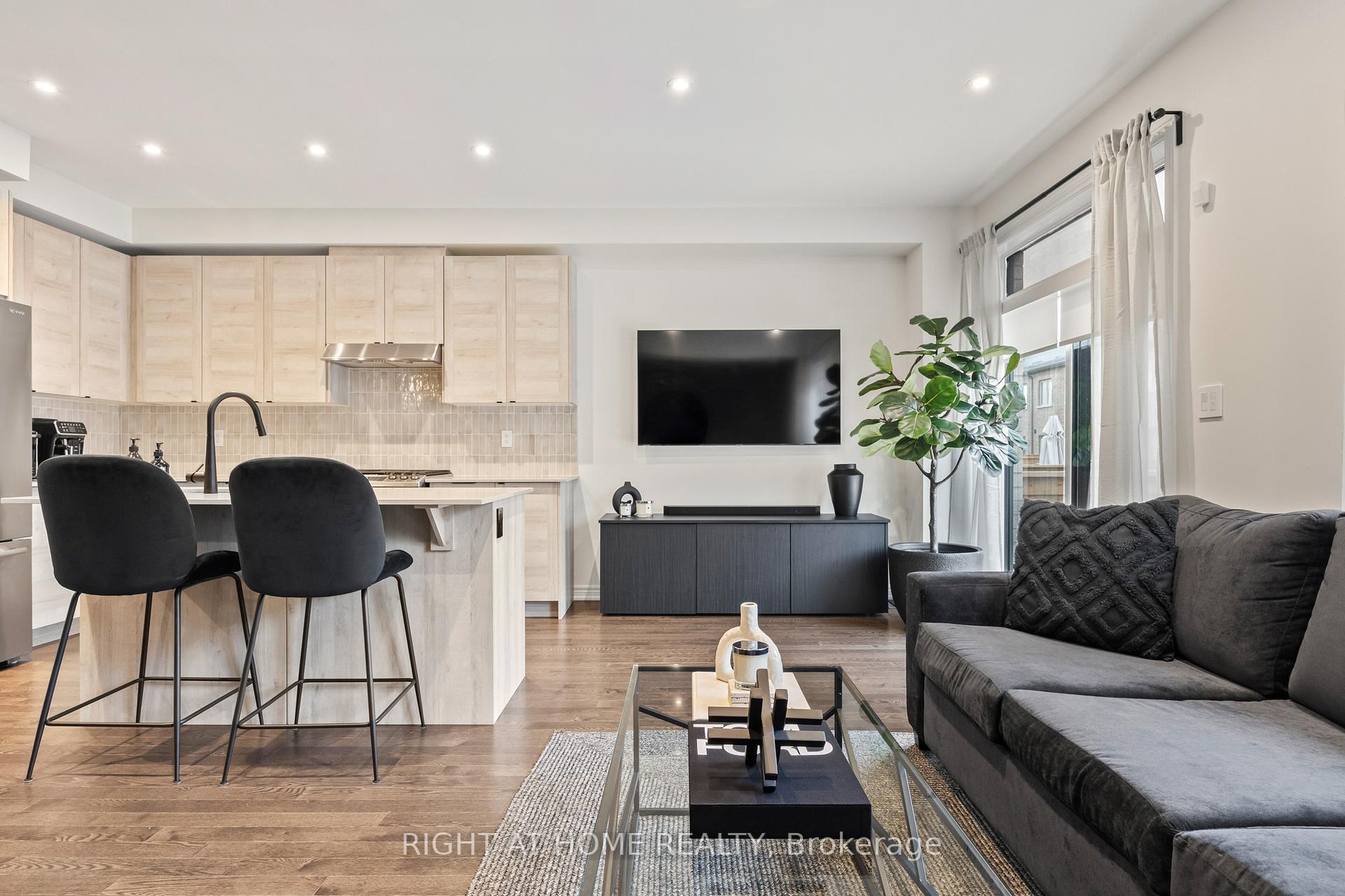 Photo 34 of 59 Ghent Drive, Vaughan, Kleinburg — HOMEH