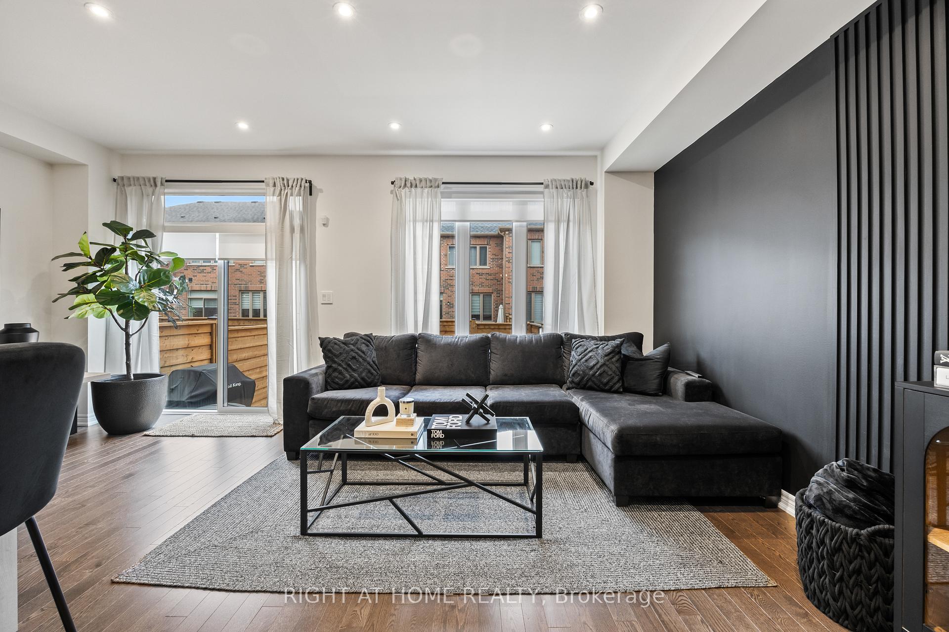 Photo 27 of 59 Ghent Drive, Vaughan, Kleinburg — HOMEH