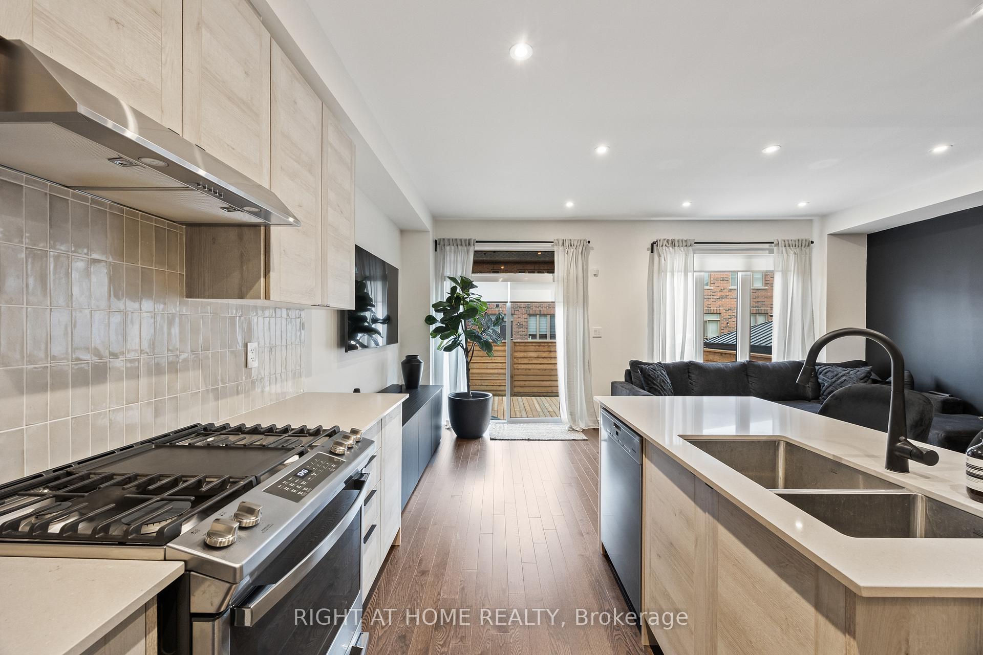 Photo 14 of 59 Ghent Drive, Vaughan, Kleinburg — HOMEH