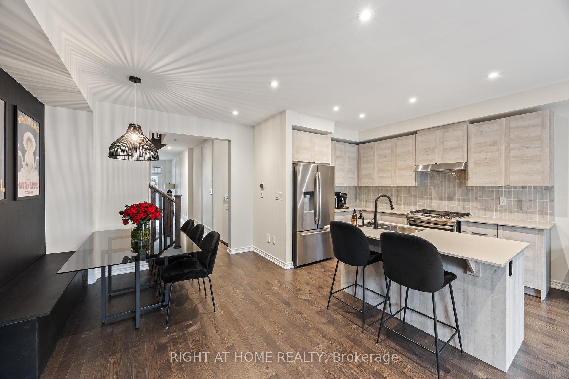 Photo 35 of 59 Ghent Drive, Vaughan, Kleinburg — HOMEH