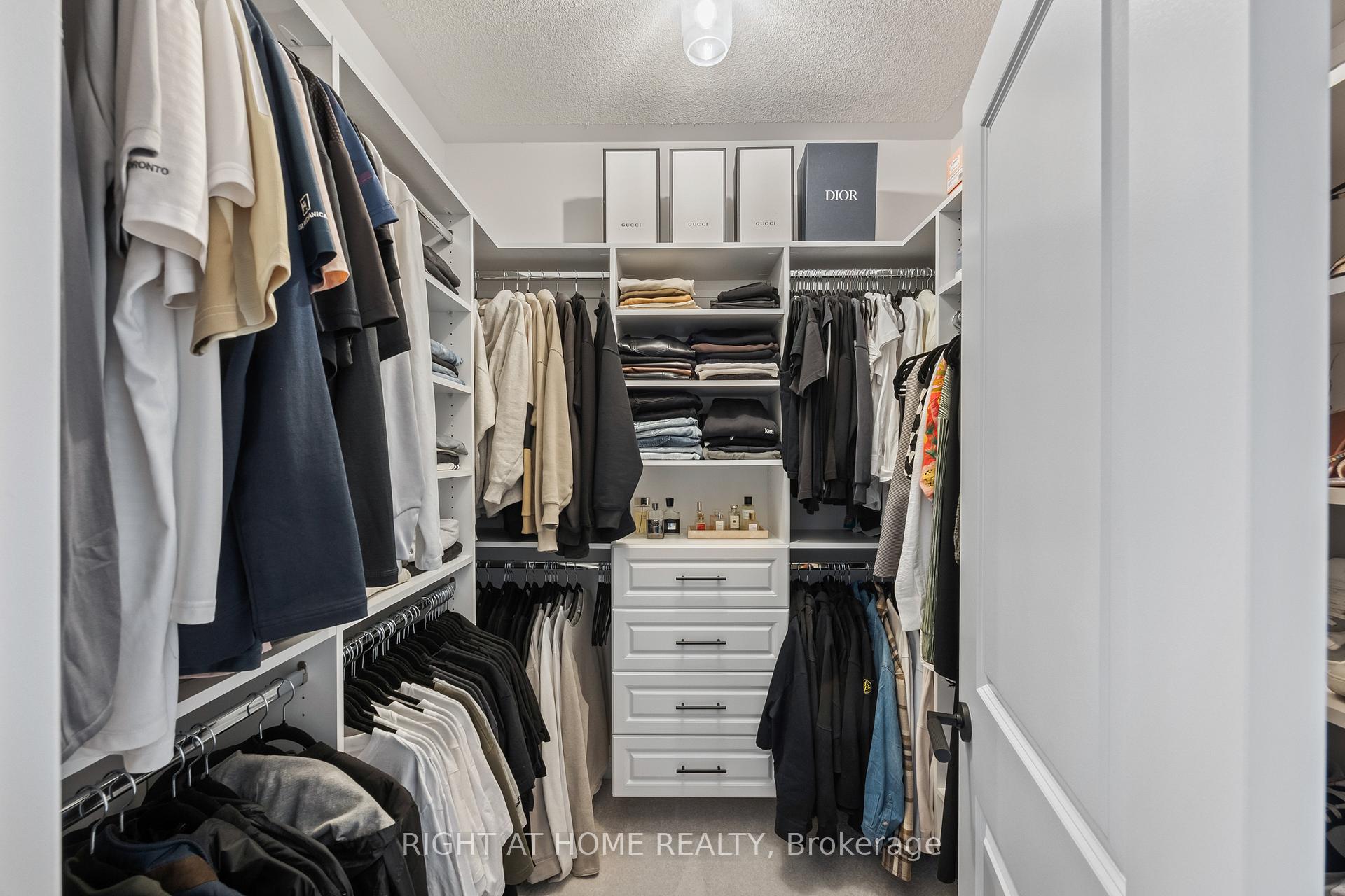 Photo 37 of 59 Ghent Drive, Vaughan, Kleinburg — HOMEH